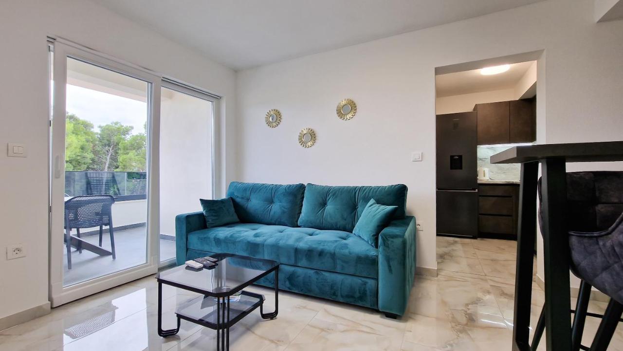 Villa Apartments Marko & Simun Kaštela エクステリア 写真