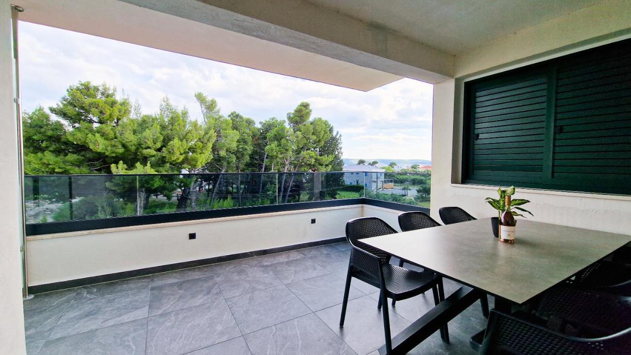 Villa Apartments Marko & Simun Kaštela エクステリア 写真