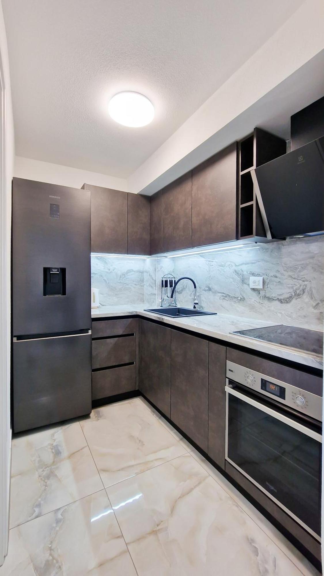 Villa Apartments Marko & Simun Kaštela エクステリア 写真