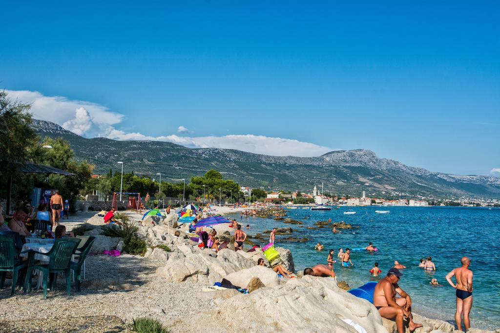 Villa Apartments Marko & Simun Kaštela エクステリア 写真