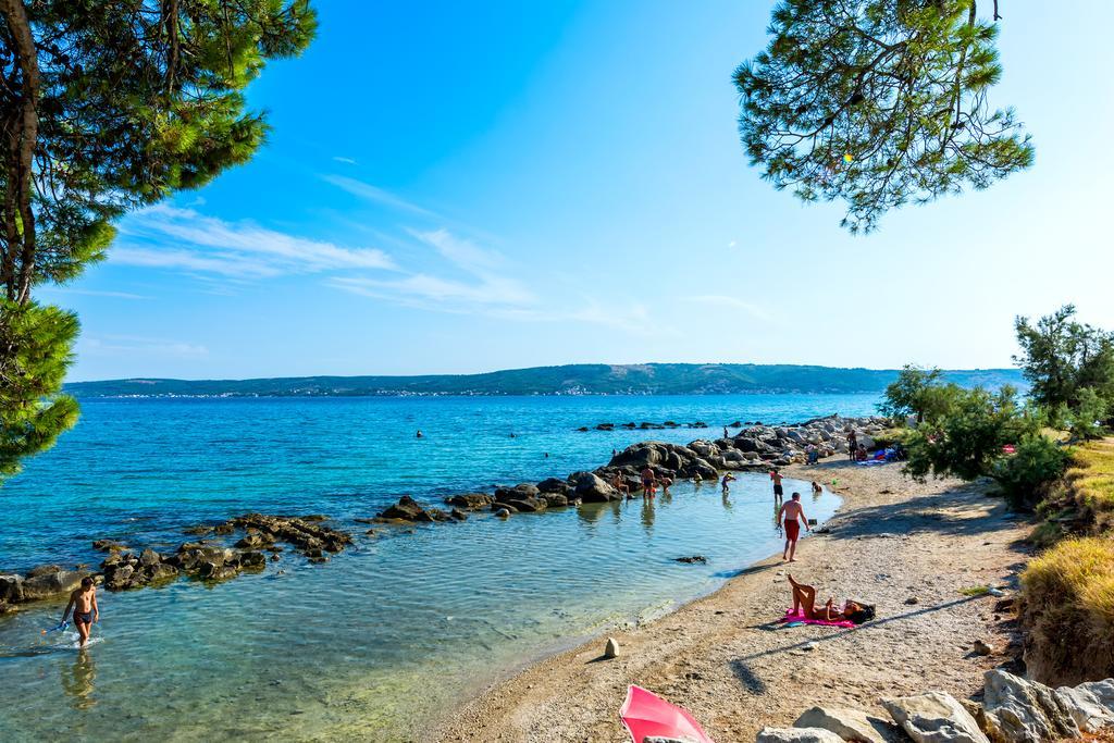 Villa Apartments Marko & Simun Kaštela エクステリア 写真