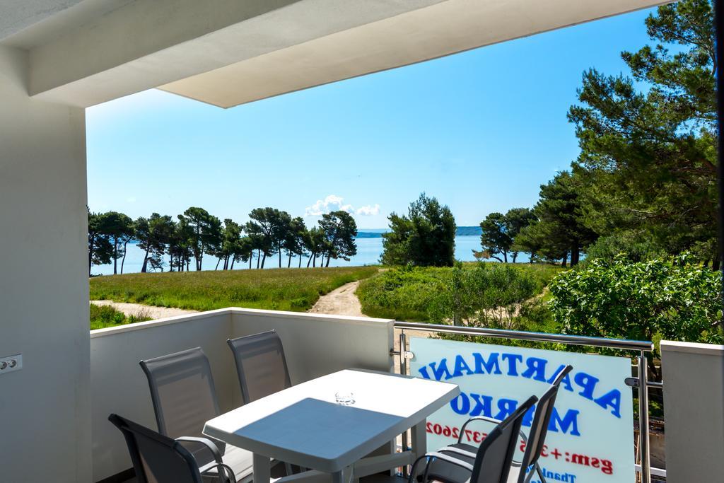 Villa Apartments Marko & Simun Kaštela エクステリア 写真