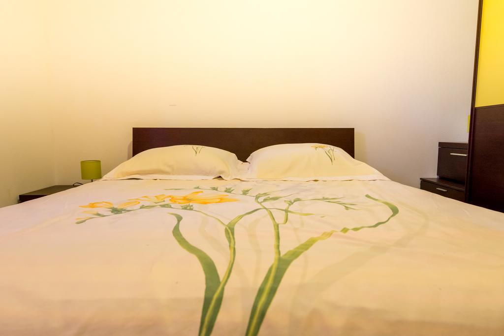 Villa Apartments Marko & Simun Kaštela エクステリア 写真
