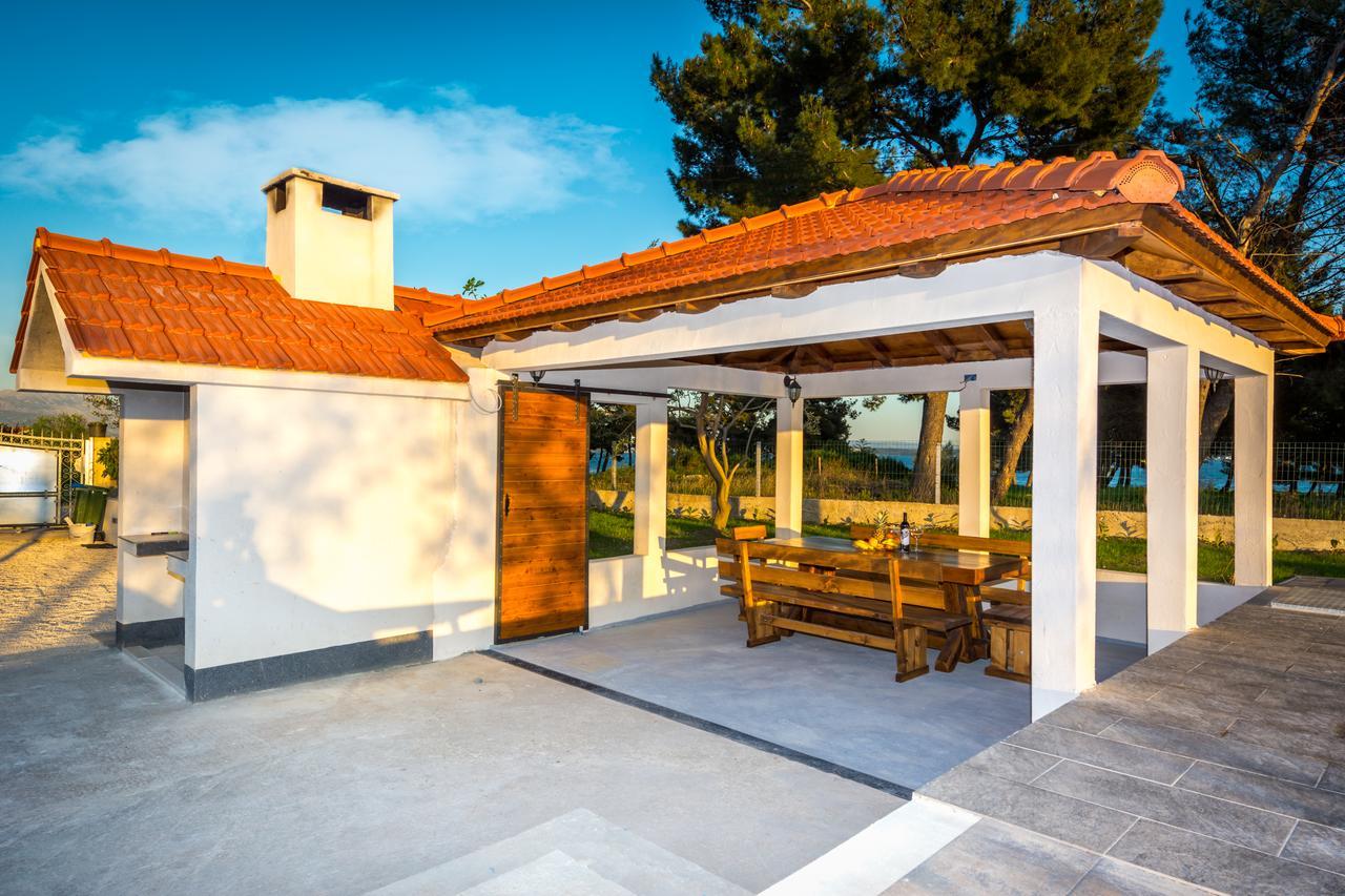 Villa Apartments Marko & Simun Kaštela エクステリア 写真